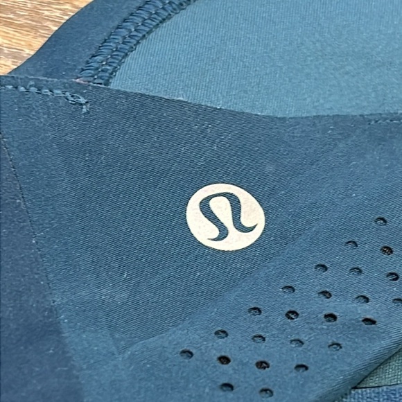 Lululemon ADAPT THE STRAP Bra in Nidi Night Driver Size 4 - Picture 4 of 6